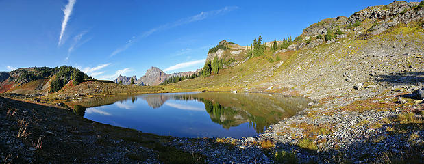 Tarn at Yellow Aster Butte