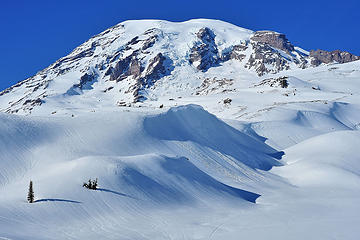 Bluebird day on Mount Rainier