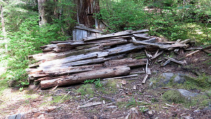remains of 21 mile shelter