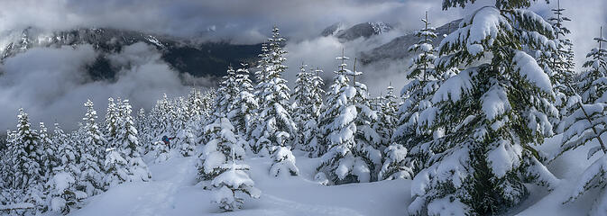 Reaching the NE ridge.