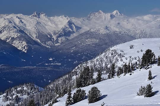 Mount Fee (left) and Pyroclastic, Cayley (right)
