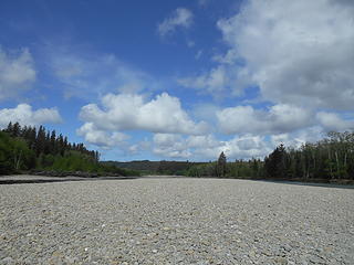 Queets River at Hartzell Creek 051719 02
