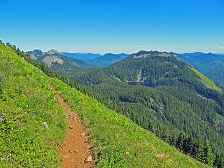 Taken near the intersection of the summit trail with Mt. Defiance trail.