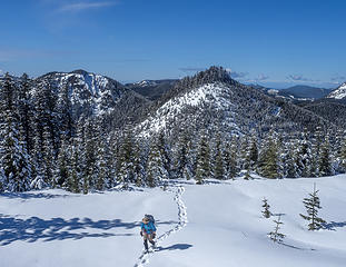 On the W Ridge of Pechugh Pk, Colquhoun Pk and Katawak in backgrnd