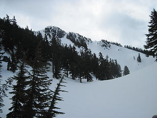 Approaching area of the upper tarn. We took the ridge to the right to reach the summit (not in view).