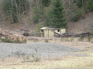 Old structures/RR debris at Ragnar