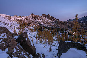 Alpenglow - 20 minutes before sunrise, 8s exposure
