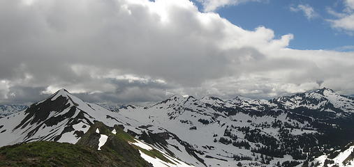 Painted Traverse looking west from Pt. 6770 7/6/14. It starts at the distant right-center peak (Red, aka Painted), goes to Black at far right, then left over 6910 and Portal (plus other nameless nubbins) to Red Pass and White Mt. at left -- everything in the photo.