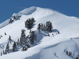 False summit of Lennox peak