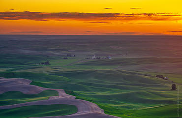 Sunset at Steptoe Butte Eastern Washington.  Sony a7r2 and Zeiss 100-300mm lens.