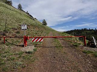 End of the road. Open to horses, bikes and feet beyond here.