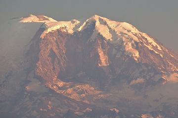 Rainier's alpen glow