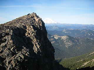 Bismarck Pk. summit & Mt. Rainier