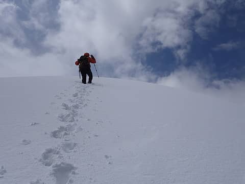 Ascending final slopes towards summit