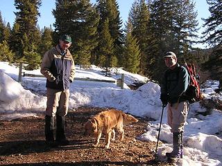 Barry and Jim K with Gusto getting ready