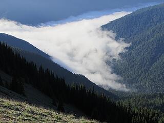 Sea of clouds retreating slighty