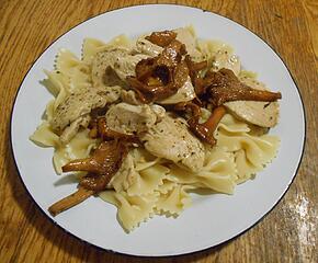 Chicken and Chantrelles with Farfalle 100520
