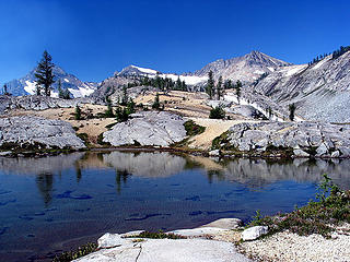 Lower Ice Lake looking west.