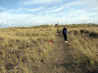 barb-on-trail