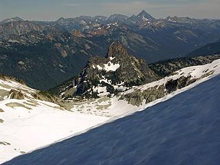 Looking good from the top of the NE ridge, views of Hyas Glacier moraine, Peggy's Pond and Cathedral Rock.