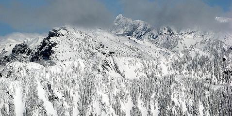 Snoqualmie Mtn & Chimney Rock