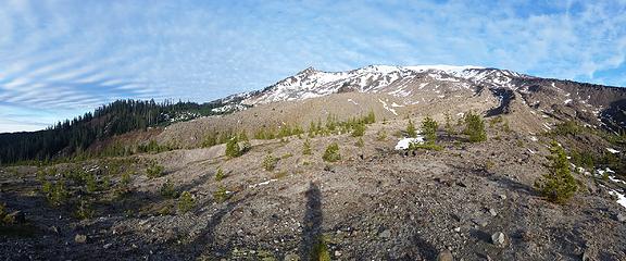 Hardly any snow on Mount Saint Helens