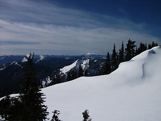 Mt-St.-Helens-in-the-distance