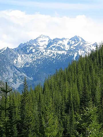 We had great views of Cashmere Mountain all the way up.