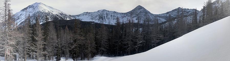 Oval, pt 7978, Buttermilk Ridge, Courtney from below W Oval Lake