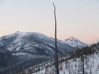 alpenglow on North Gardner with Goat Peak