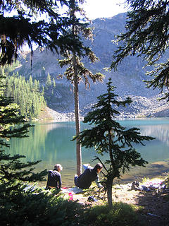 Lunch after a cold dip in Quartz Lake 6747'..