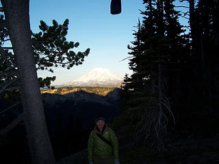 Fran under the bearbag w/ Mt Rainier in the background.