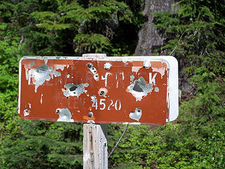 Eleanor Creek sign and TH for Lake Eleanor.