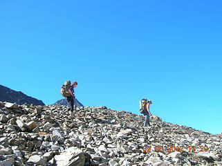 Easy walking toward Moose Pass