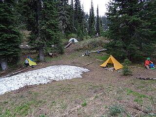 Camping at the junction of Shedroof Divide.