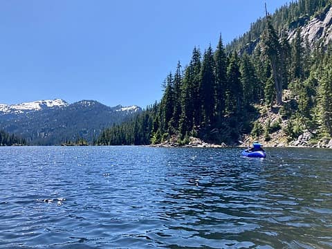 Rounding the north end of the lake.