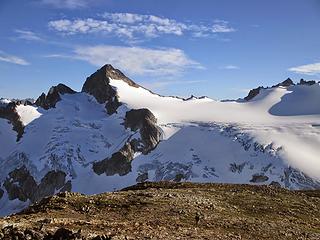 Michael approaches the summit with Snowfield looming large