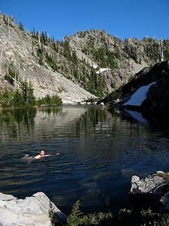 Another refreshing swim in upper Vista Tarn