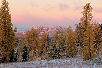 Morning colors on Gopher Peak