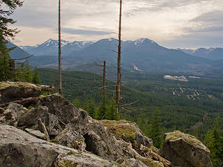 Alternate lunch spot.  We stopped here, just because it was a nice place to stop and sit a bit. 
2/12/11 Mt Si trailhead to Kamikaze Falls.