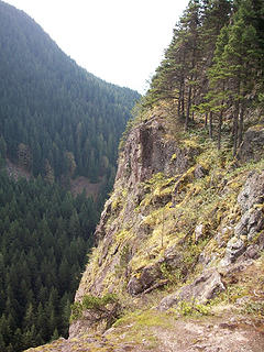 Little Si cliffs, near summit