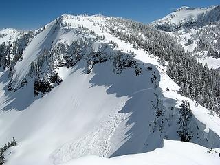 The ridge ahead to Howard