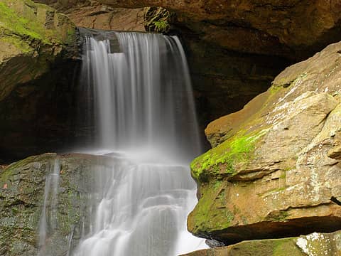Waterfall kiss (Slippery Rock Gorge, Pennsylvania)