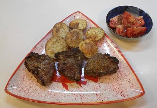 broiled lamb chops and roasted potato 05/11/23