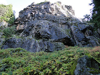 Cliffs to traverse under on way to Eunice Lake.