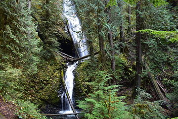 Murhut Falls