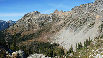 View to the North from Copper Pass, I think the ridge to the right may be the back side of Early Winter Spires