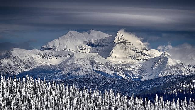 January: Peaks in Glacier National Park, Montana