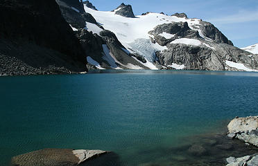 Lynch Glacier (on Mount Daniel) and Pea Soup Lake, Alpine Lakes Wilderness (Aug 15, 2008).